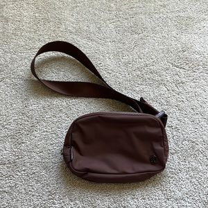lululemon everywhere belt bag